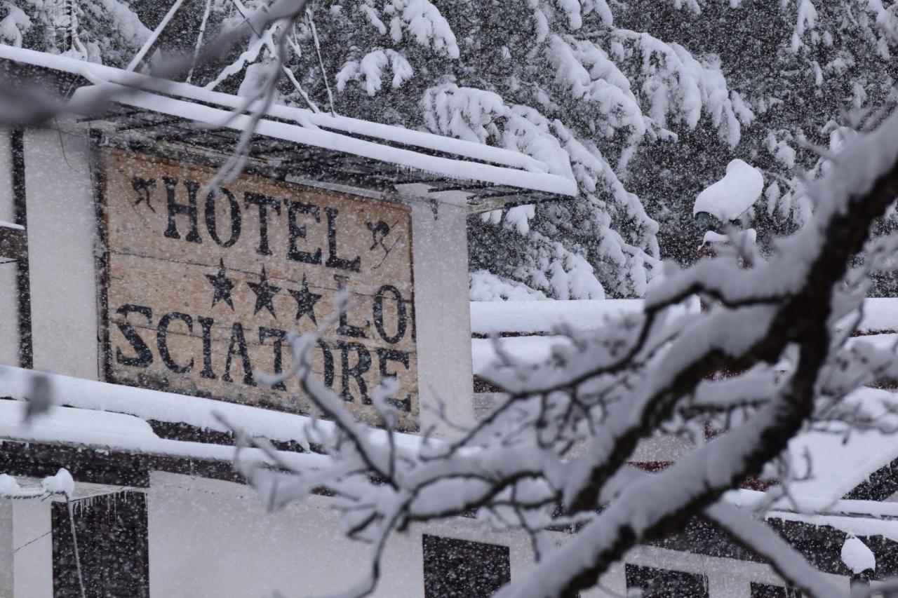 Hotel Lo Sciatore Cotronei Eksteriør billede