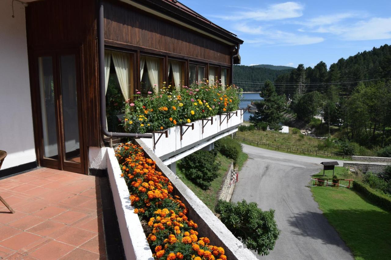 Hotel Lo Sciatore Cotronei Eksteriør billede
